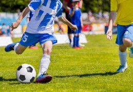 欧洲杯-太冷！冰岛2-1逆转英格兰 鲁尼难救主